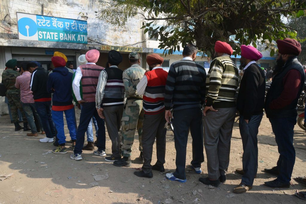 Long lines at India banks